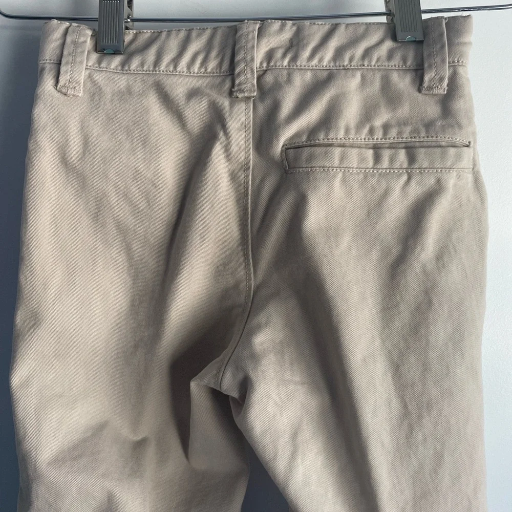 LIKE NEW Boys Khaki Pants - size 6 slim tan